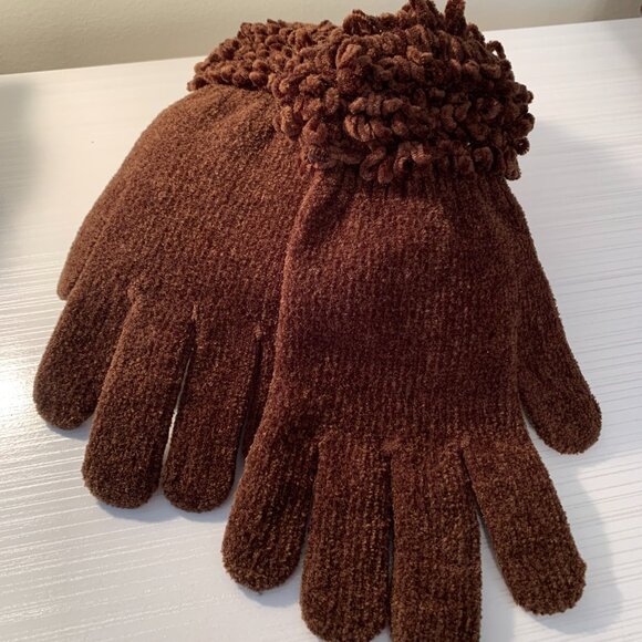 Glove and hat set for fall/winter, ensemble tuque et gants - Picture 4 of 5